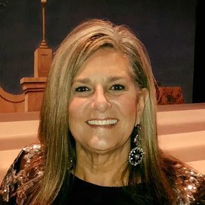 Meet your Posher, Denise